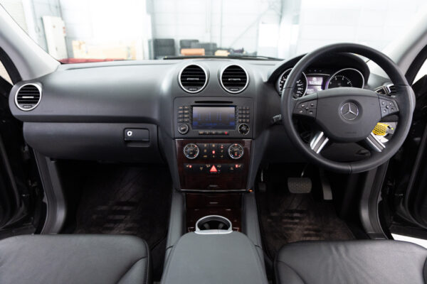 Mクラス ML350 4マチック 4WD