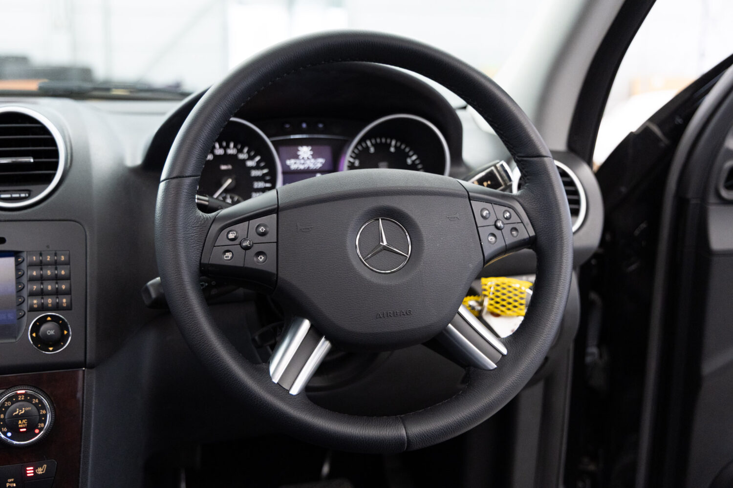 Mクラス ML350 4マチック 4WD