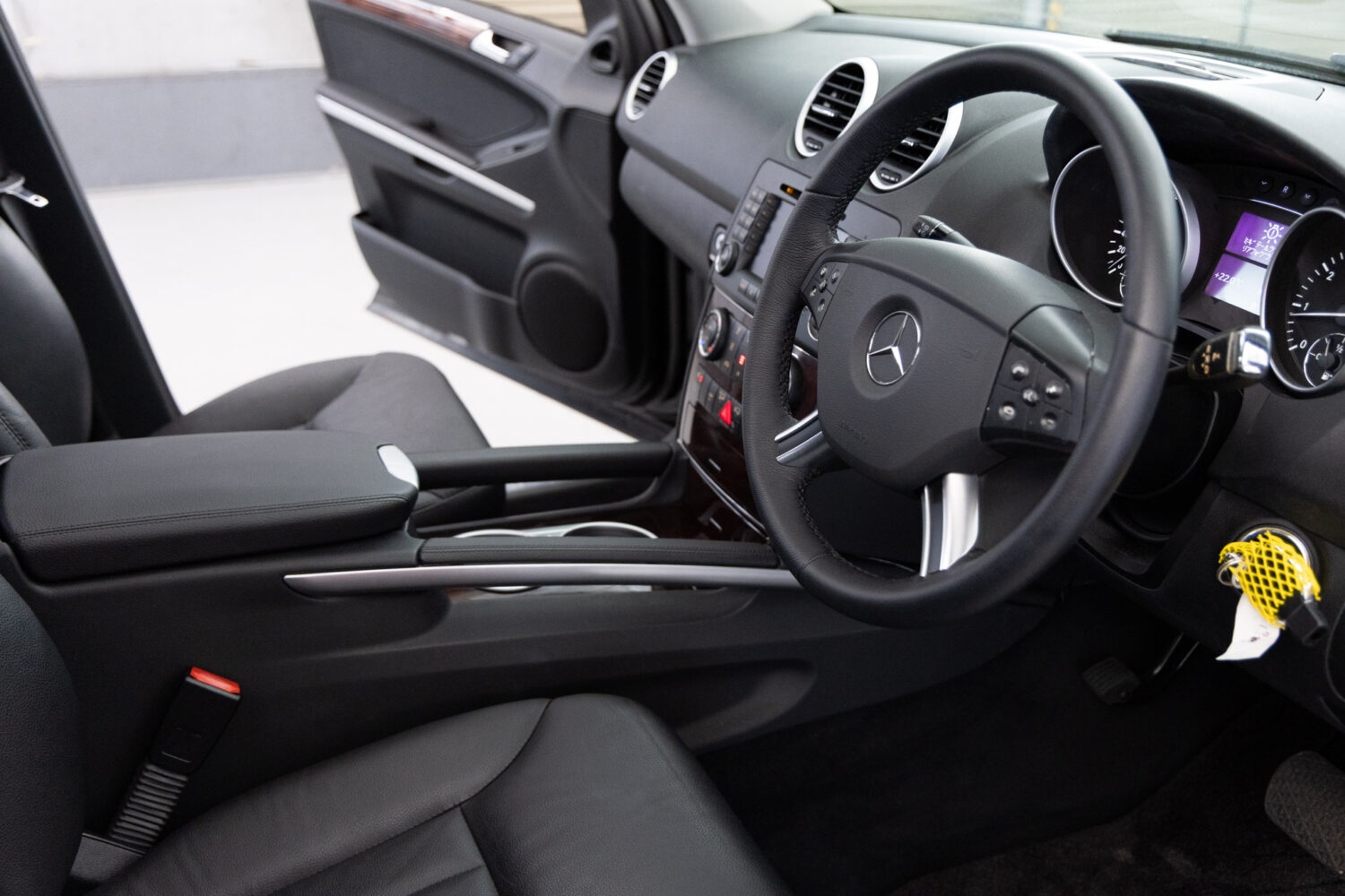 Mクラス ML350 4マチック 4WD