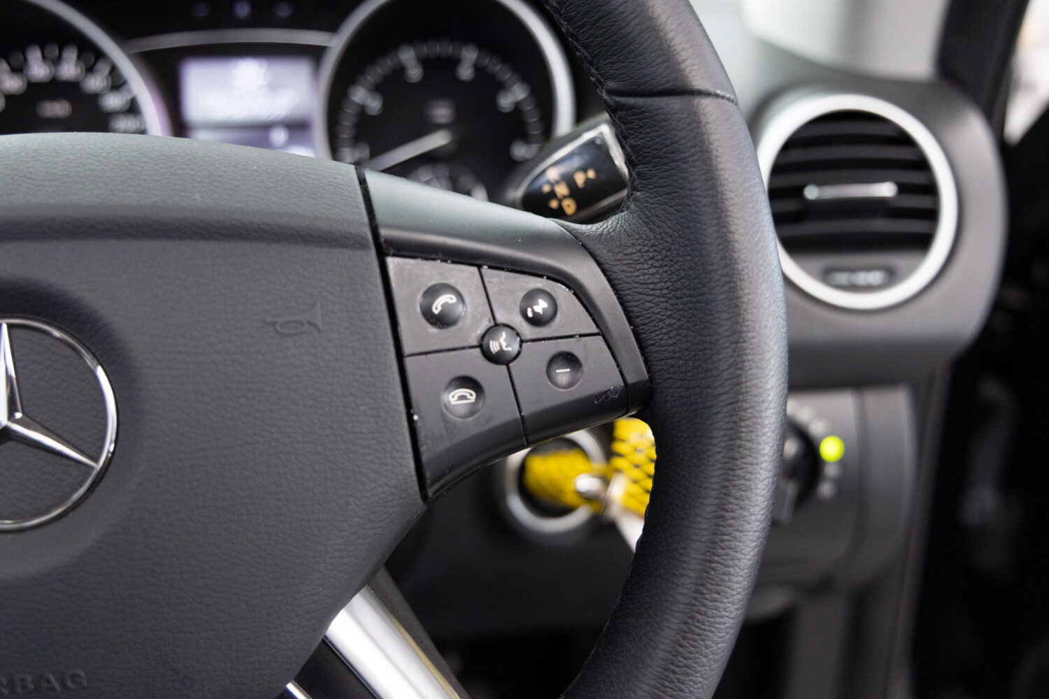 Mクラス ML350 4マチック 4WD