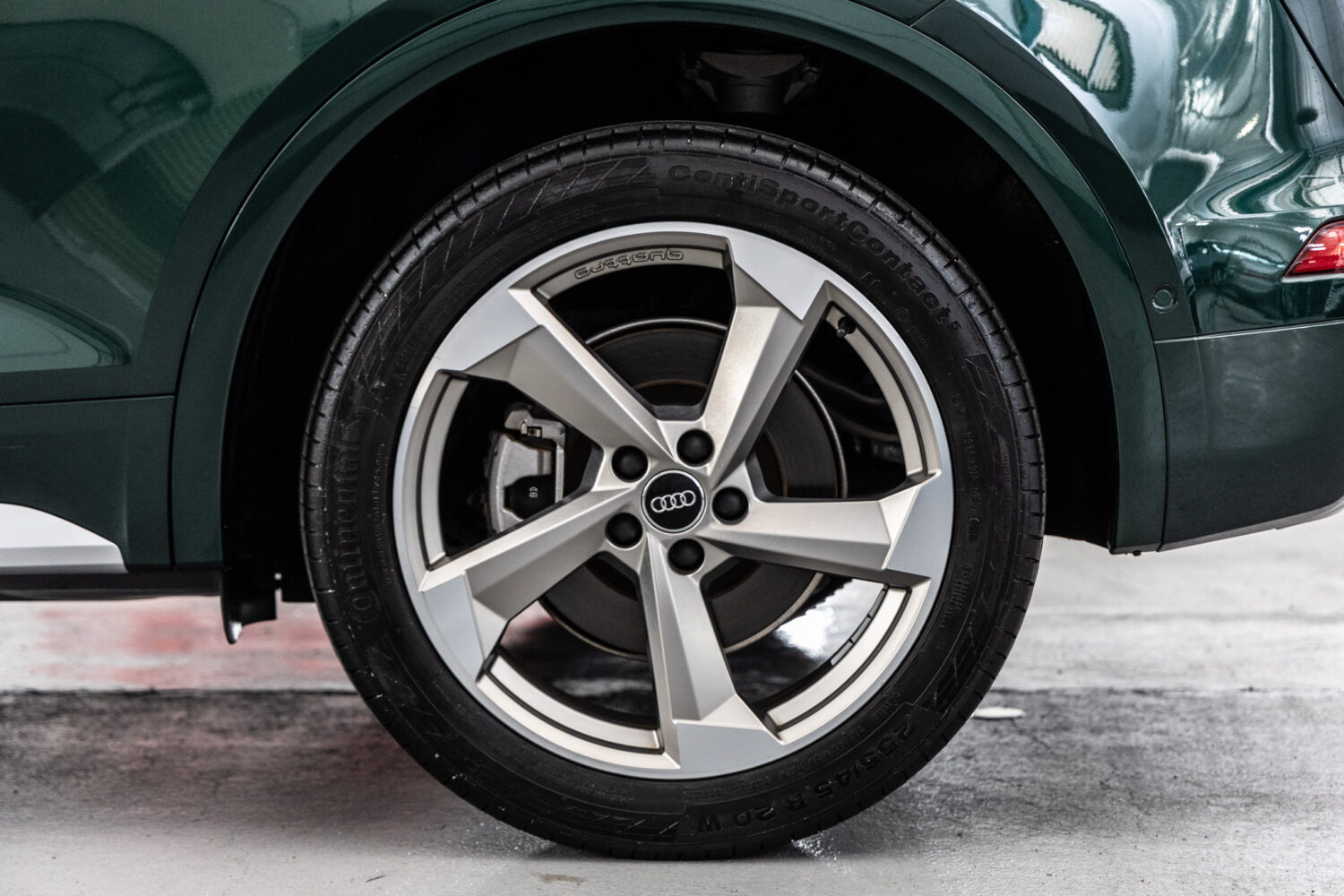 Q5 2.0TFSIクワトロスポーツ