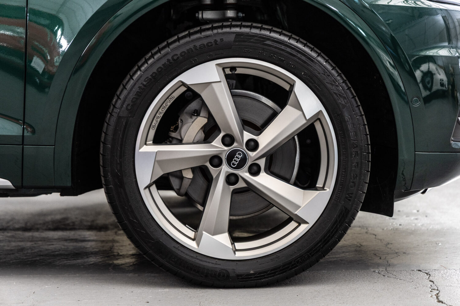 Q5 2.0TFSIクワトロスポーツ