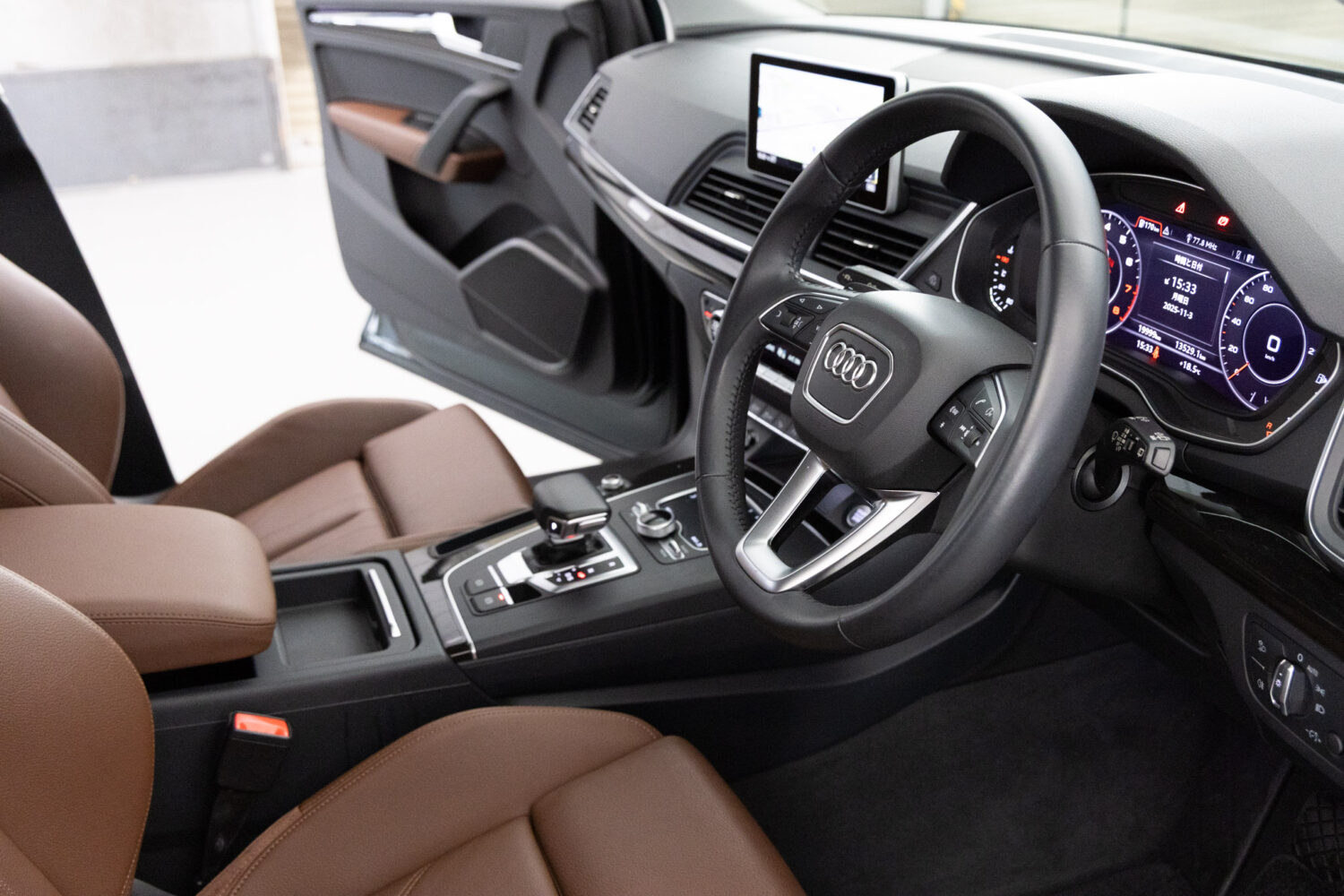 Q5 2.0TFSIクワトロスポーツ