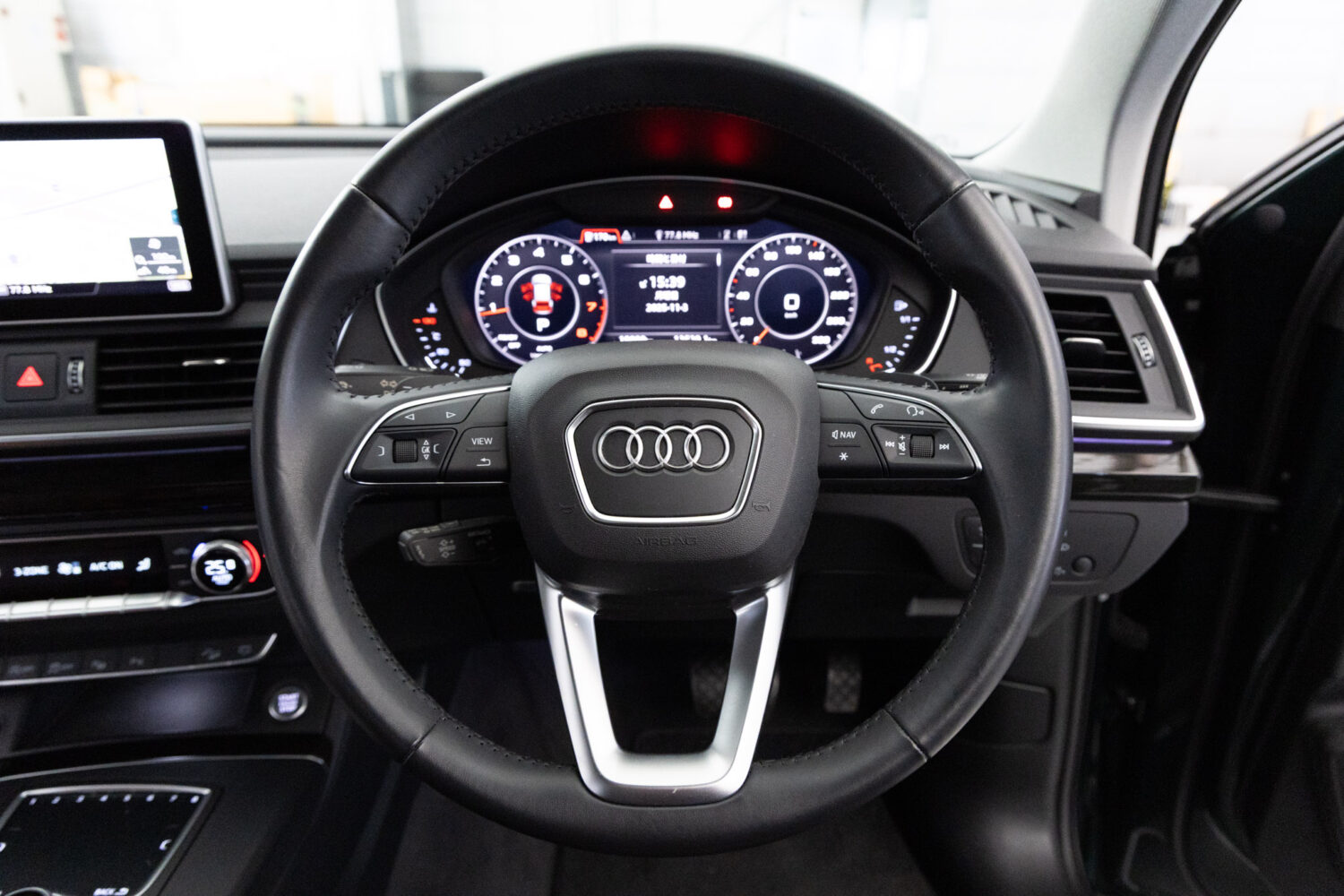 Q5 2.0TFSIクワトロスポーツ