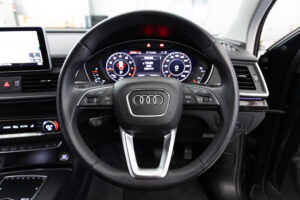 Q5 2.0TFSIクワトロスポーツ