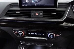 Q5 2.0TFSIクワトロスポーツ