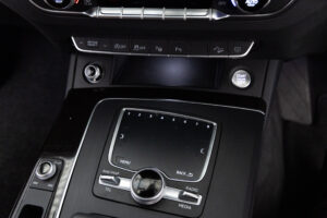 Q5 2.0TFSIクワトロスポーツ