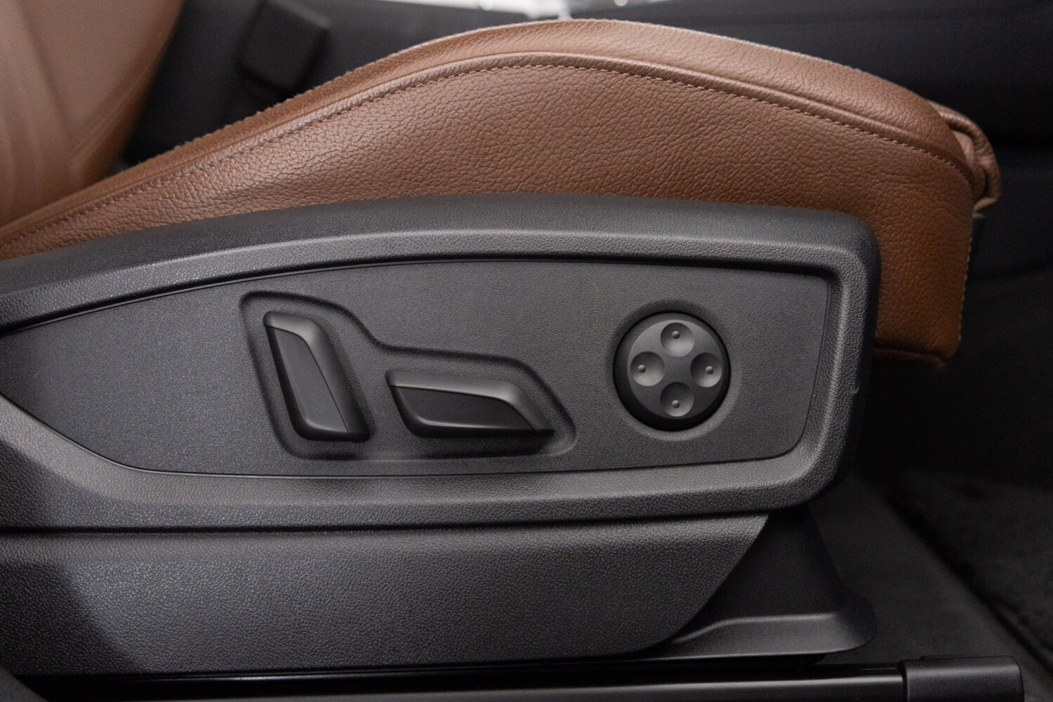 Q5 2.0TFSIクワトロスポーツ