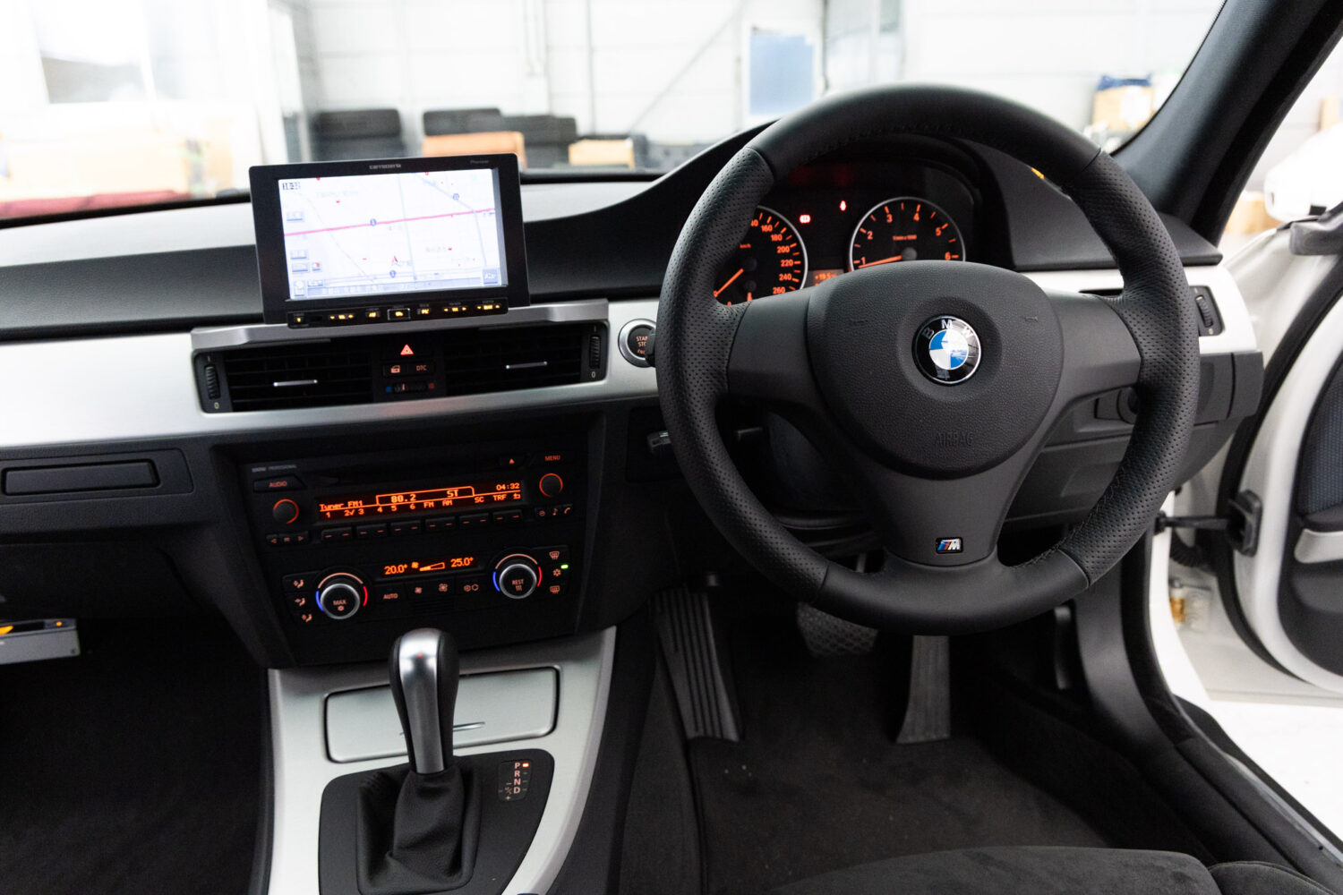 3シリーズツーリング 320i Mスポーツパッケージ