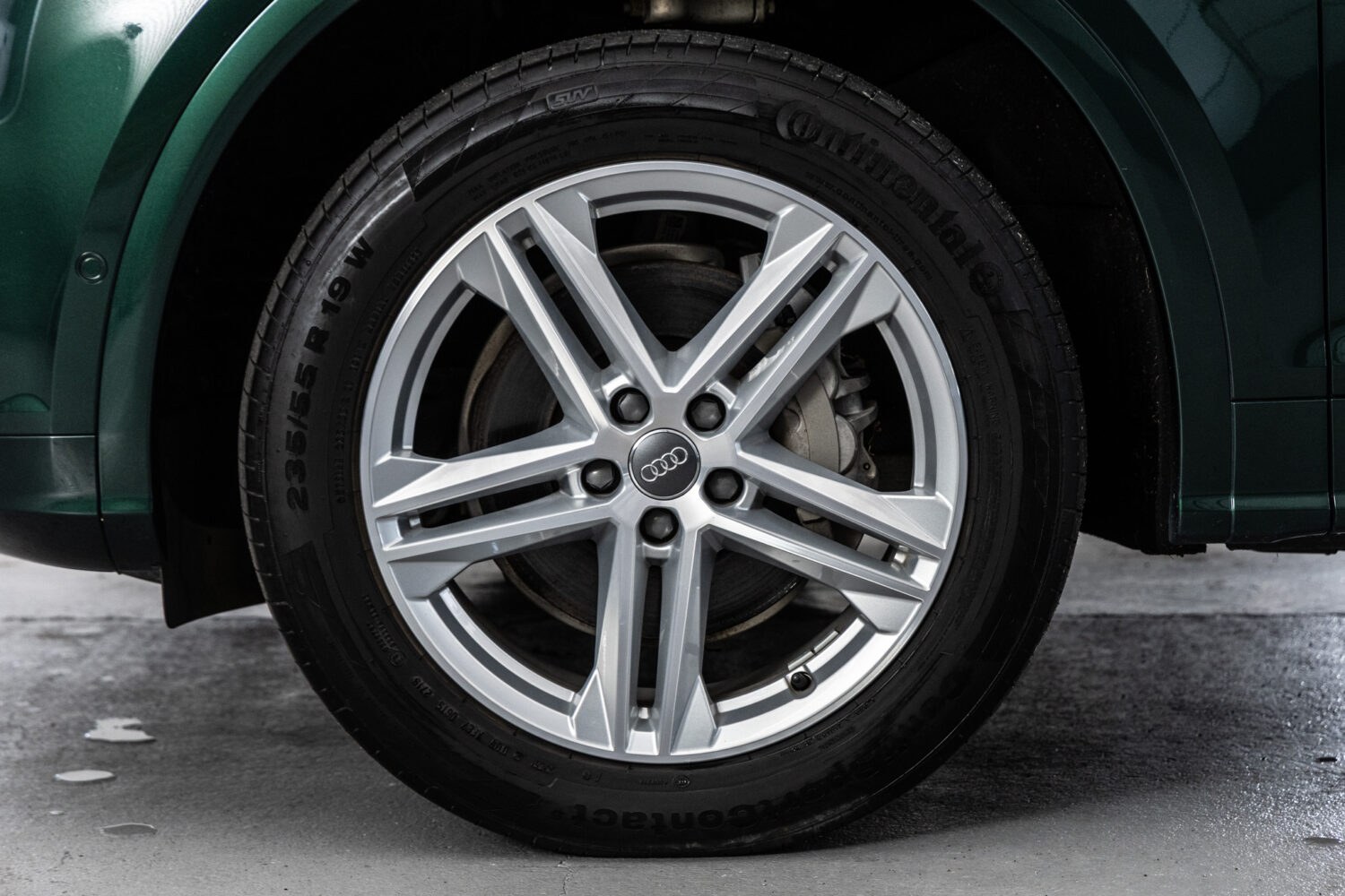 Q5 40TDIクワトロ スポーツ SラインPKG 4WD