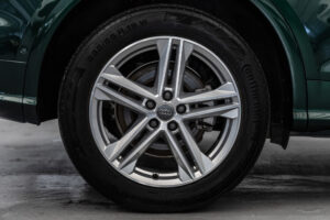 Q5 40TDIクワトロ スポーツ SラインPKG 4WD