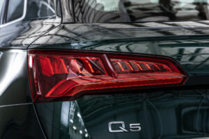 Q5 40TDIクワトロ スポーツ SラインPKG 4WD