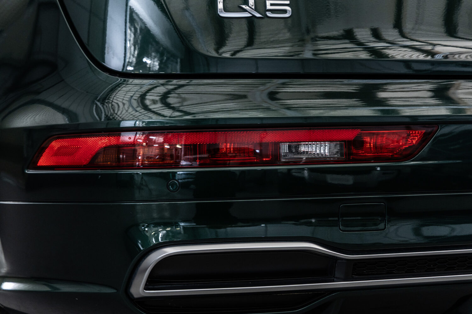 Q5 40TDIクワトロ スポーツ SラインPKG 4WD