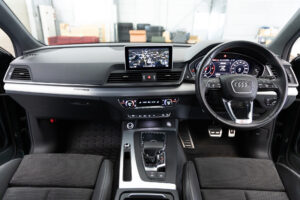 Q5 40TDIクワトロ スポーツ SラインPKG 4WD