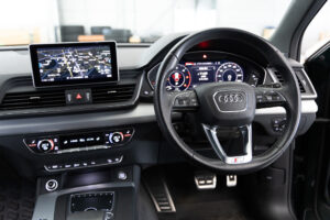 Q5 40TDIクワトロ スポーツ SラインPKG 4WD