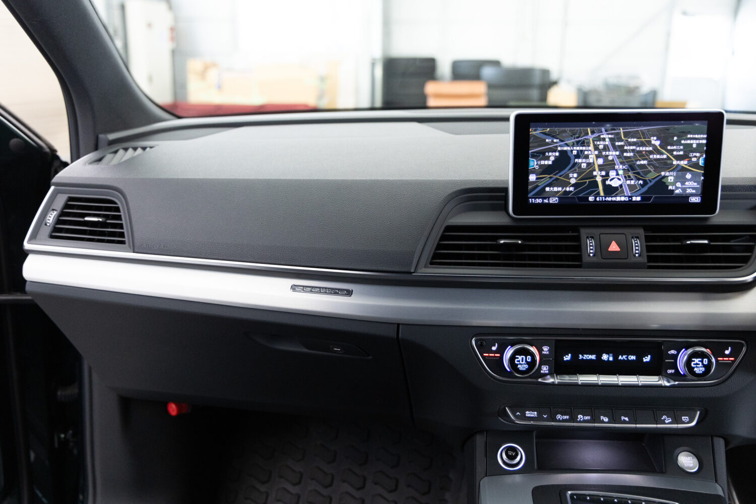 Q5 40TDIクワトロ スポーツ SラインPKG 4WD