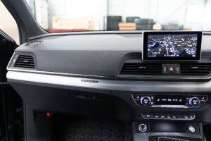 Q5 40TDIクワトロ スポーツ SラインPKG 4WD