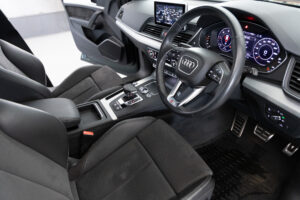 Q5 40TDIクワトロ スポーツ SラインPKG 4WD