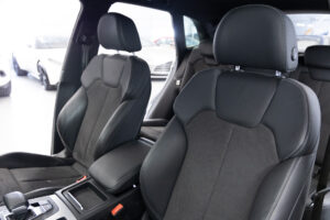 Q5 40TDIクワトロ スポーツ SラインPKG 4WD