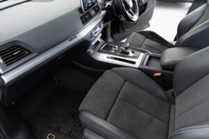 Q5 40TDIクワトロ スポーツ SラインPKG 4WD