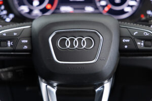 Q5 40TDIクワトロ スポーツ SラインPKG 4WD