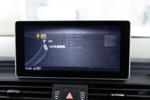 Q5 40TDIクワトロ スポーツ SラインPKG 4WD