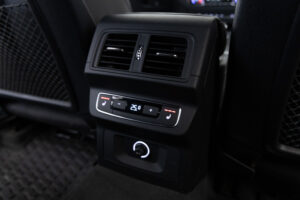 Q5 40TDIクワトロ スポーツ SラインPKG 4WD