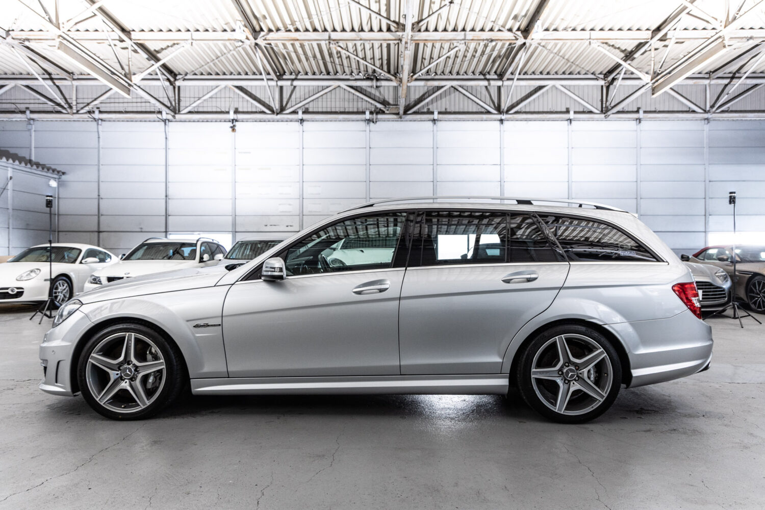 Cクラスステーションワゴン C63 AMG