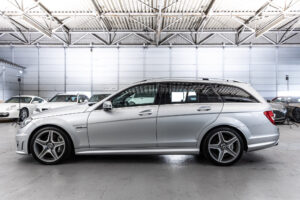 Cクラスステーションワゴン C63 AMG