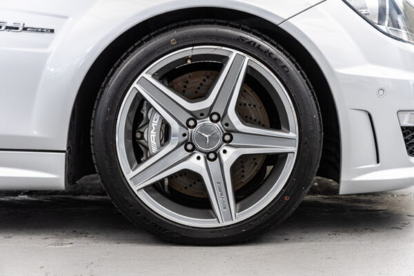 Cクラスステーションワゴン C63 AMG