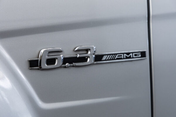 Cクラスステーションワゴン C63 AMG