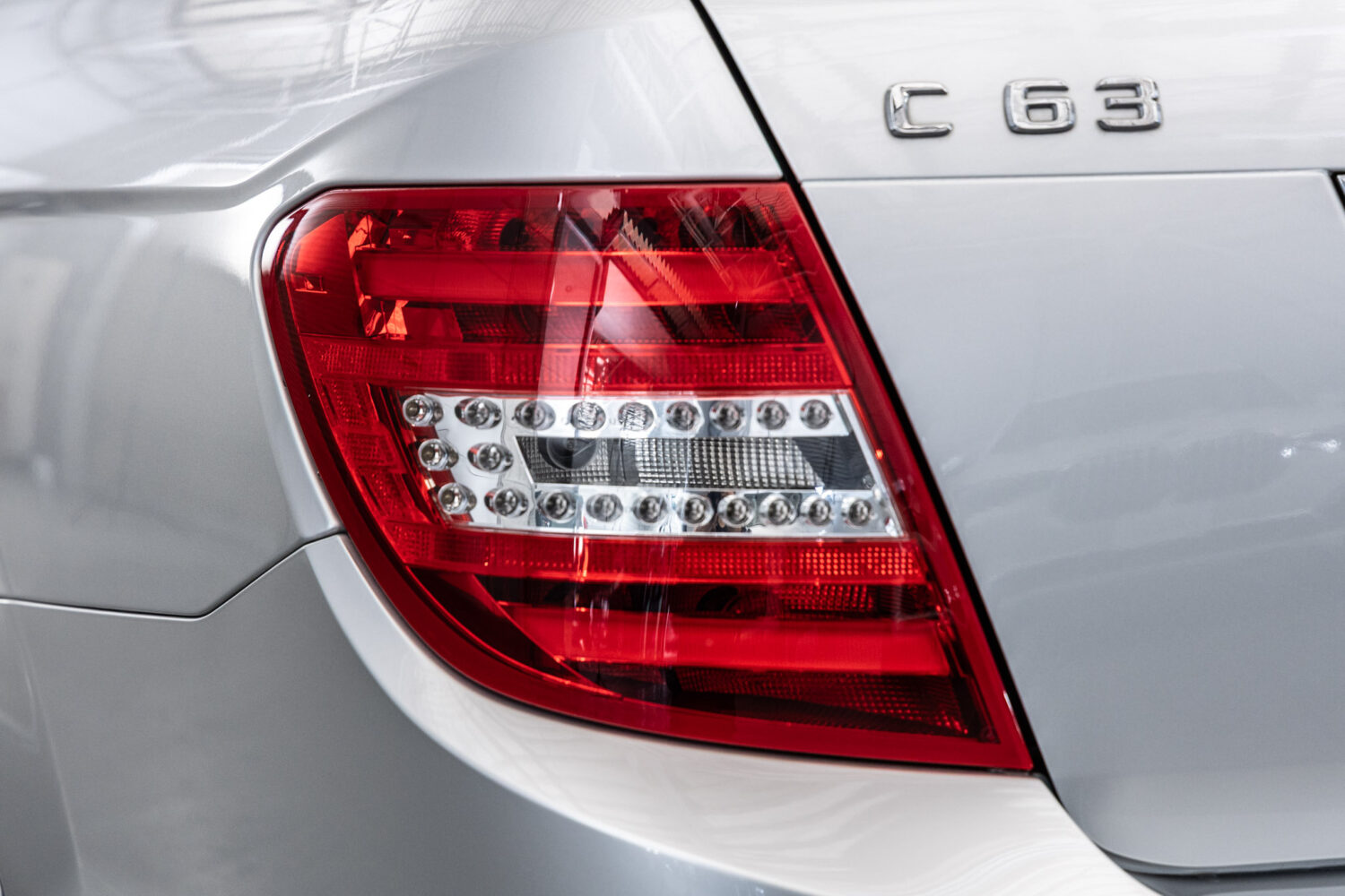 Cクラスステーションワゴン C63 AMG