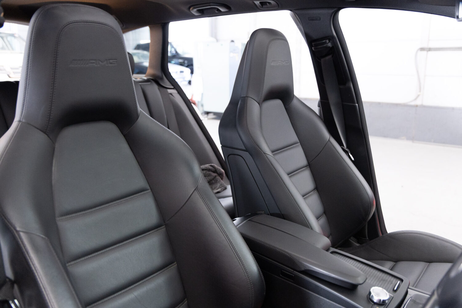 Cクラスステーションワゴン C63 AMG