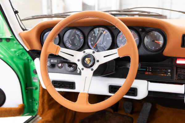 911 911S