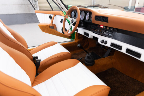 911 911S
