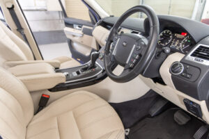 レンジローバースポーツ 5.0 V8 スーパーチャージド 4WD