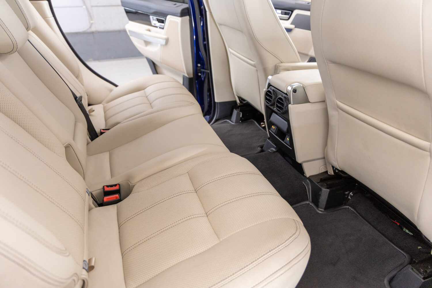 レンジローバースポーツ 5.0 V8 スーパーチャージド 4WD