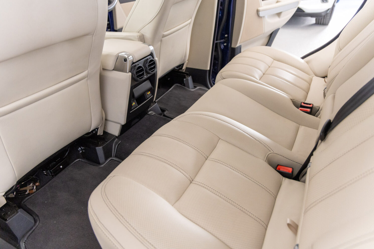 レンジローバースポーツ 5.0 V8 スーパーチャージド 4WD