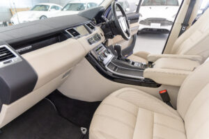 レンジローバースポーツ 5.0 V8 スーパーチャージド 4WD