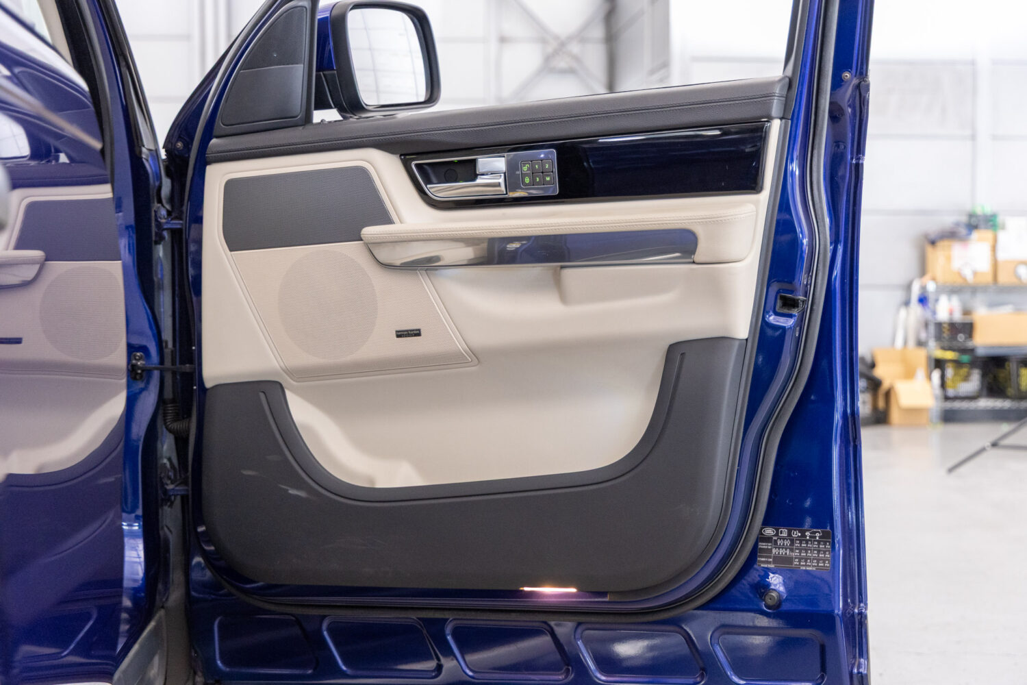 レンジローバースポーツ 5.0 V8 スーパーチャージド 4WD