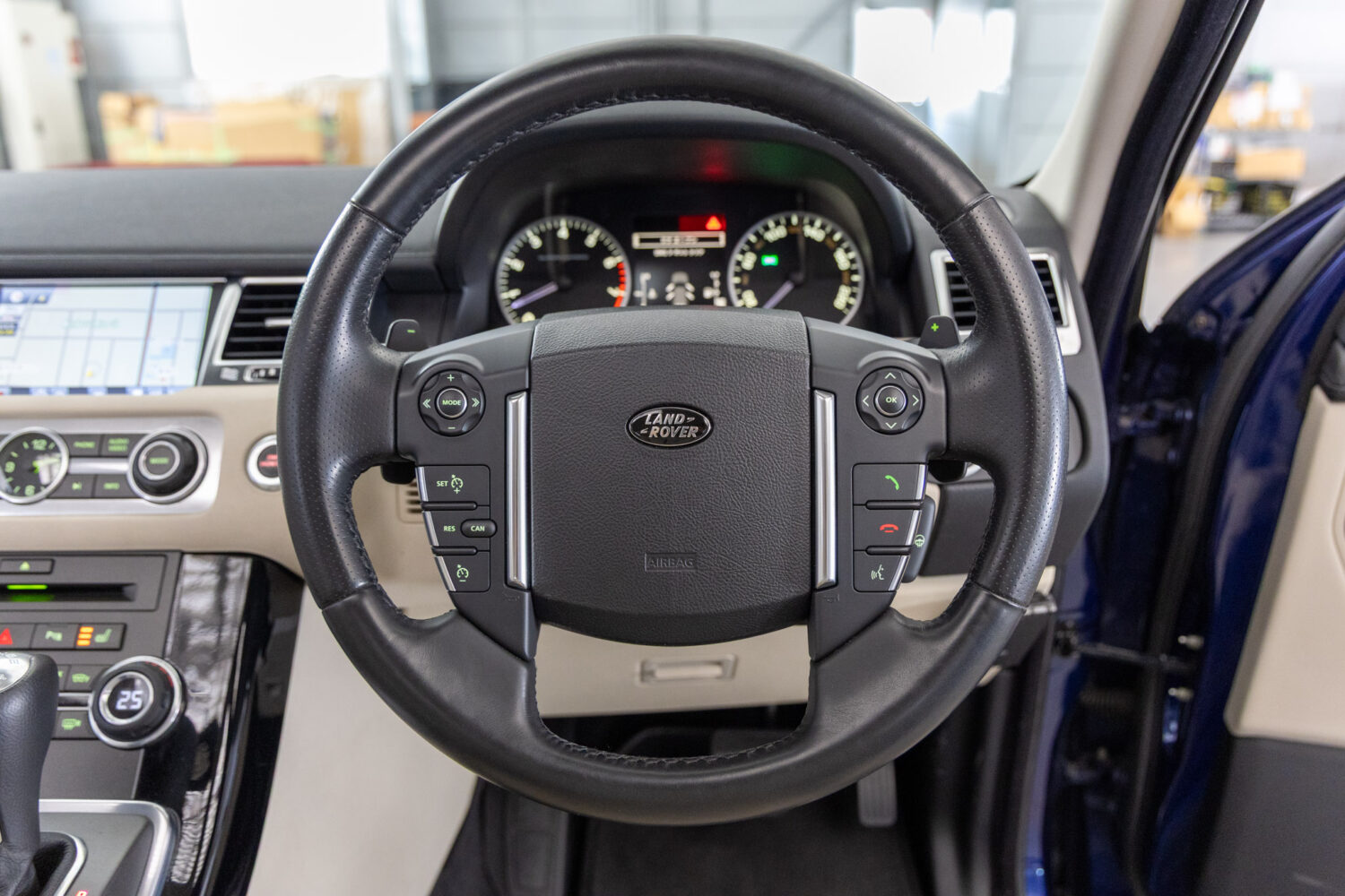 レンジローバースポーツ 5.0 V8 スーパーチャージド 4WD