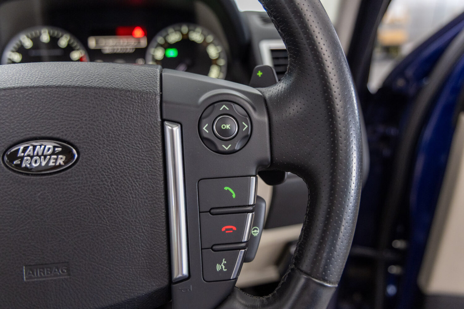 レンジローバースポーツ 5.0 V8 スーパーチャージド 4WD