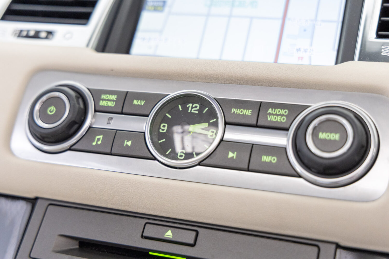 レンジローバースポーツ 5.0 V8 スーパーチャージド 4WD