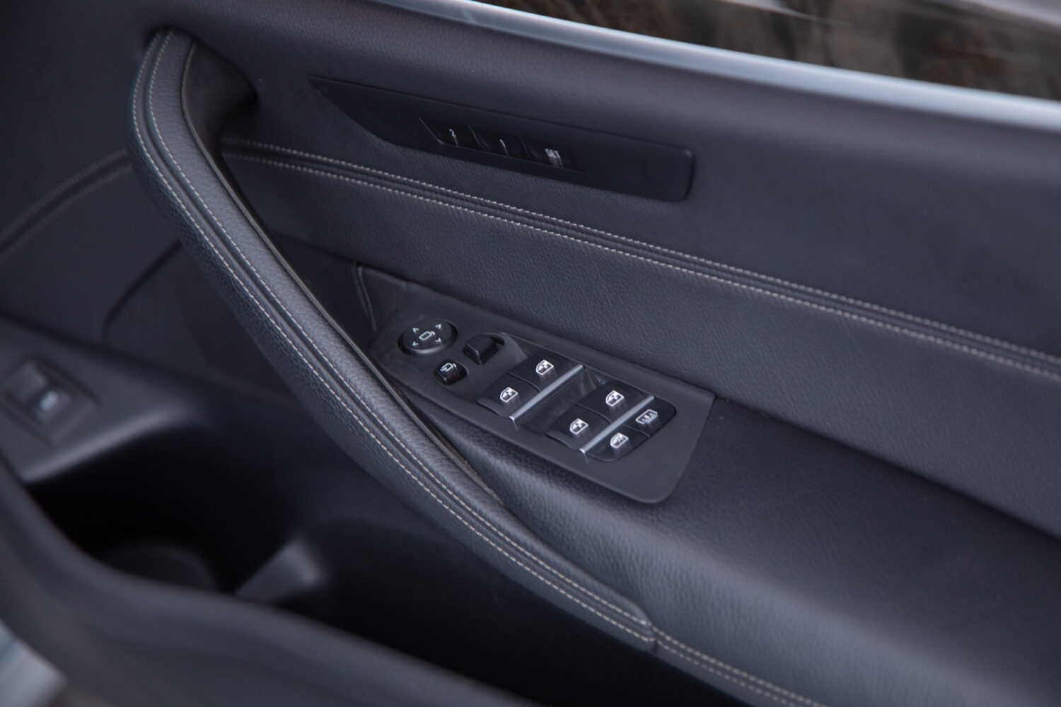 5シリーズ 523d ラグジュアリー ディーゼルターボ