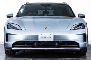 タイカンクロスツーリスモ 4 4+1シート 4WD