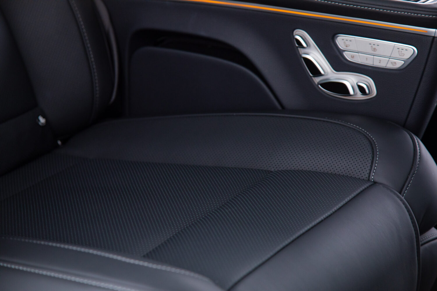 Vクラス V220 d アバンギャルド ロング ディーゼルターボ