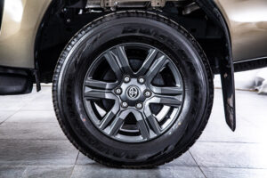 ハイラックス 2.4 Z ディーゼルターボ 4WD