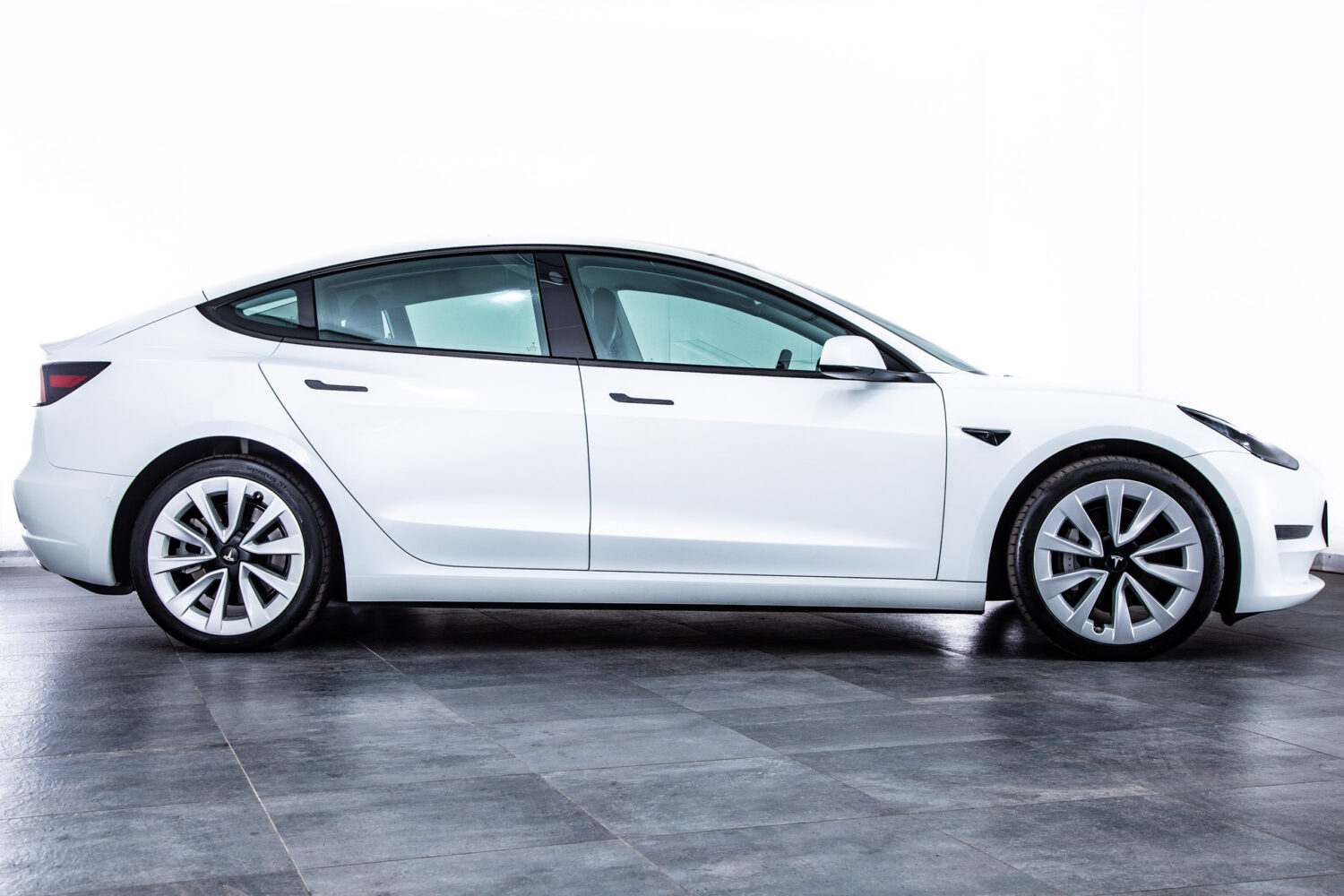 モデル3 ロングレンジ 4WD