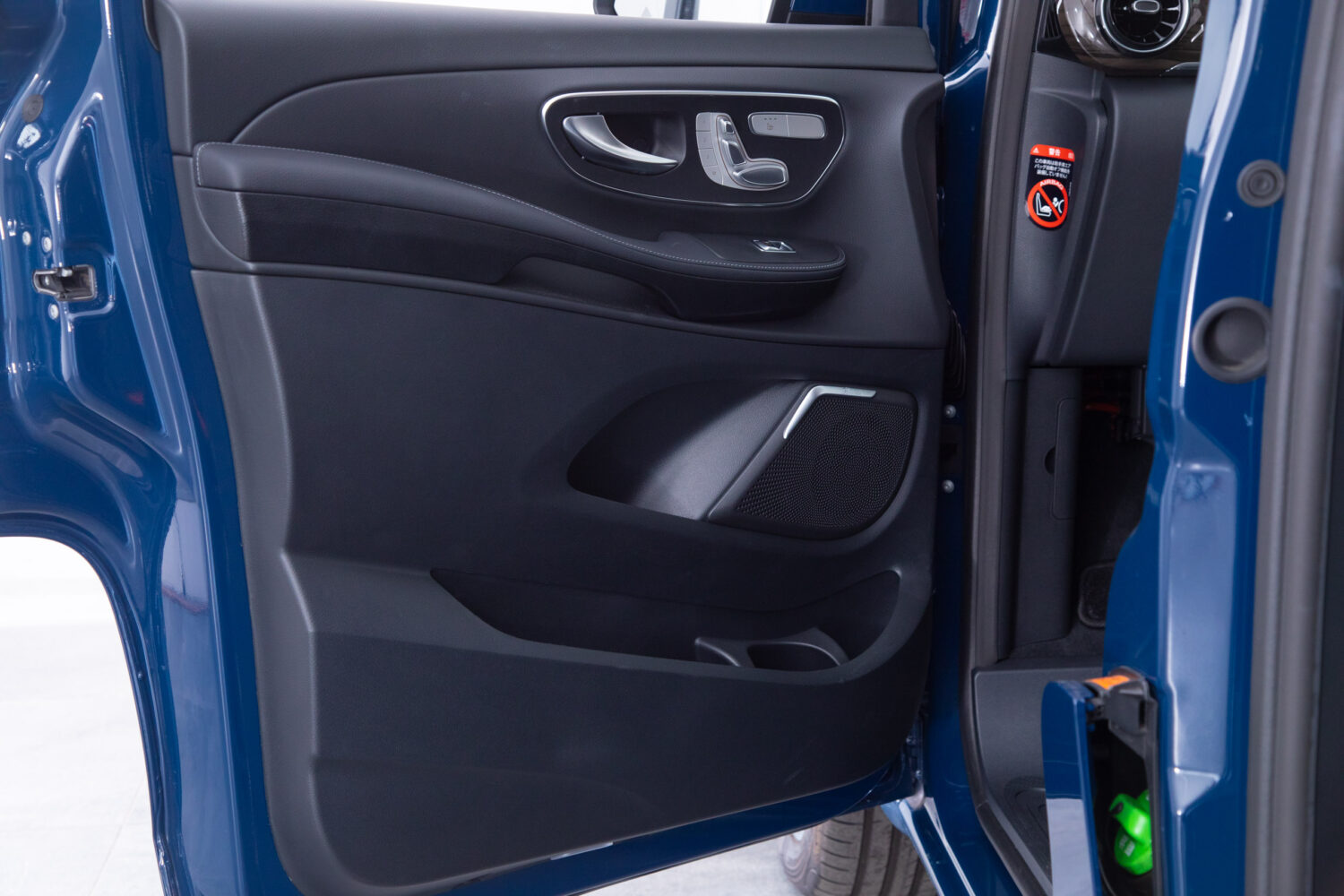 Vクラス V220 d アバンギャルド ロング ディーゼルターボ