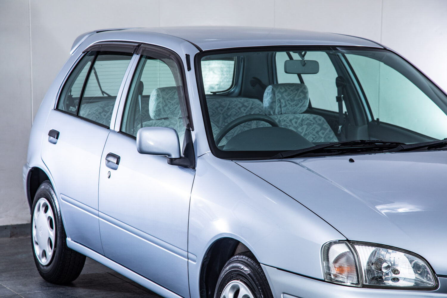 スターレット 5ドア 1.3ルフレ fリミテッド